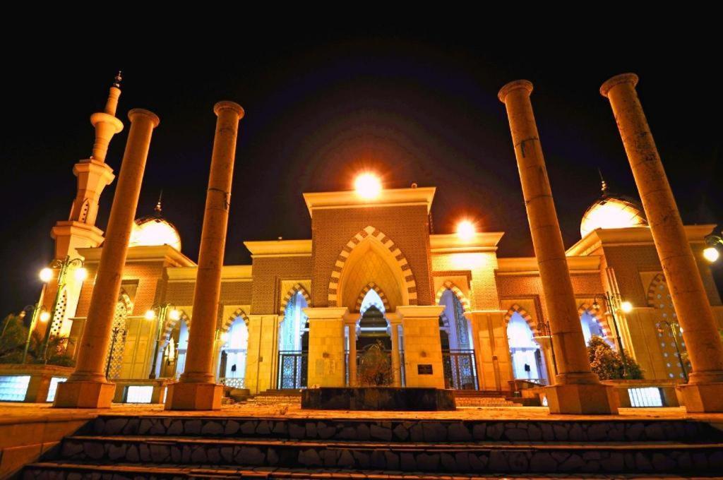 فندق سوتومو ماكاسار المظهر الخارجي الصورة